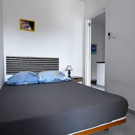 아파트 Spacious, Two-storey Paraiso Del Mar With Pool 또레비에하